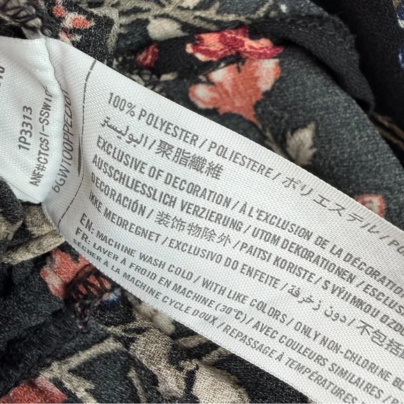 Abercrombie & Fitch Black Floral Ruffle Romper Women’s Size Small - Picture 10 of 10